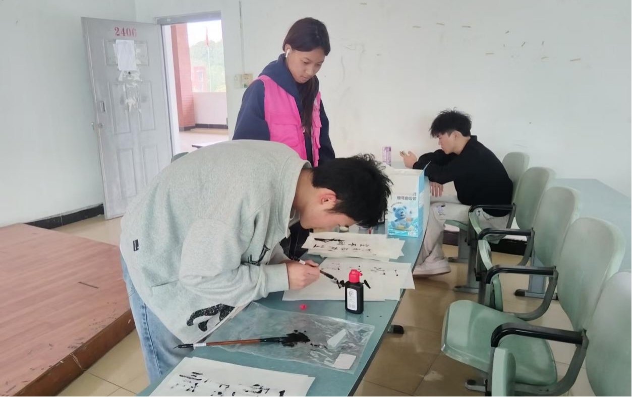 四川省成都市成华区龙潭街道航天路29