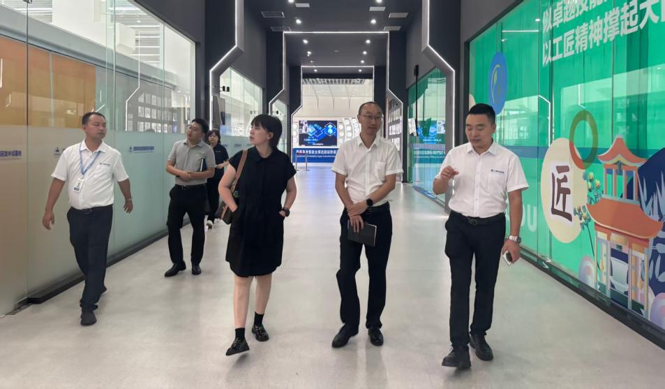 理实一体化的教学模式给予高度评价