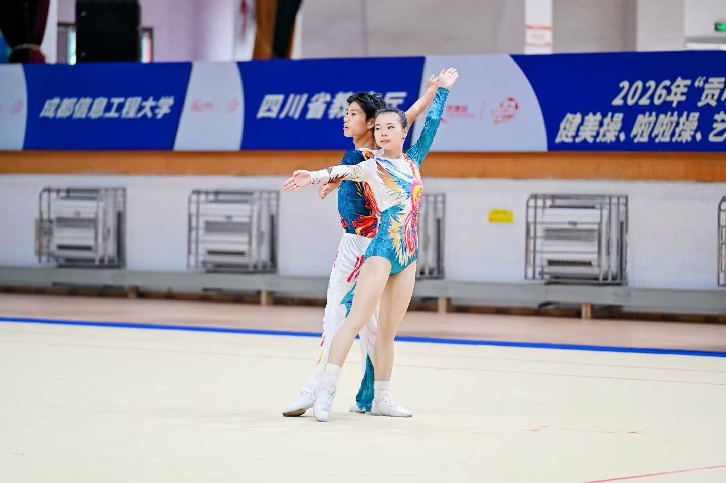 伟德体育